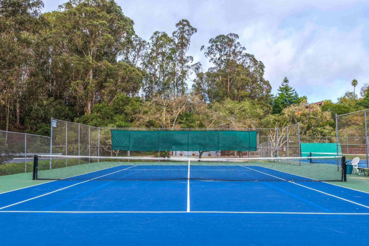 Exterior, Tennis Courts