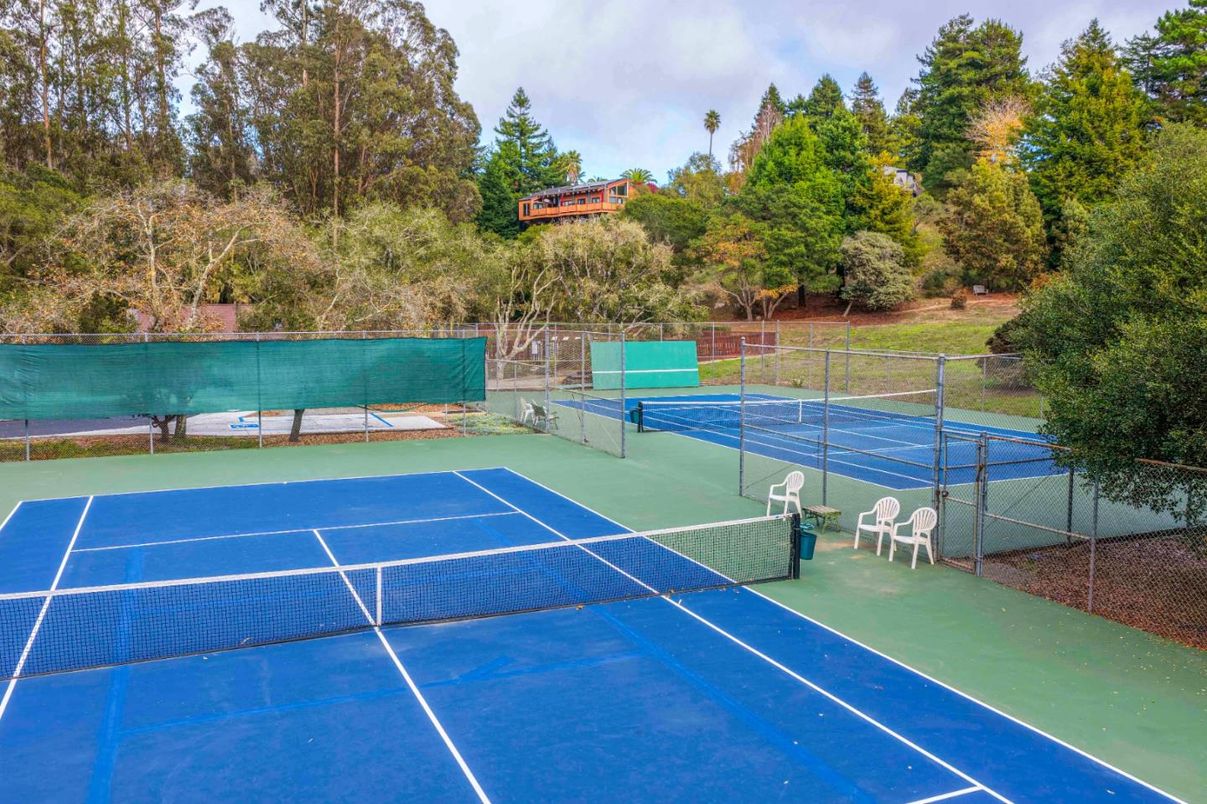 Exterior, Tennis Courts
