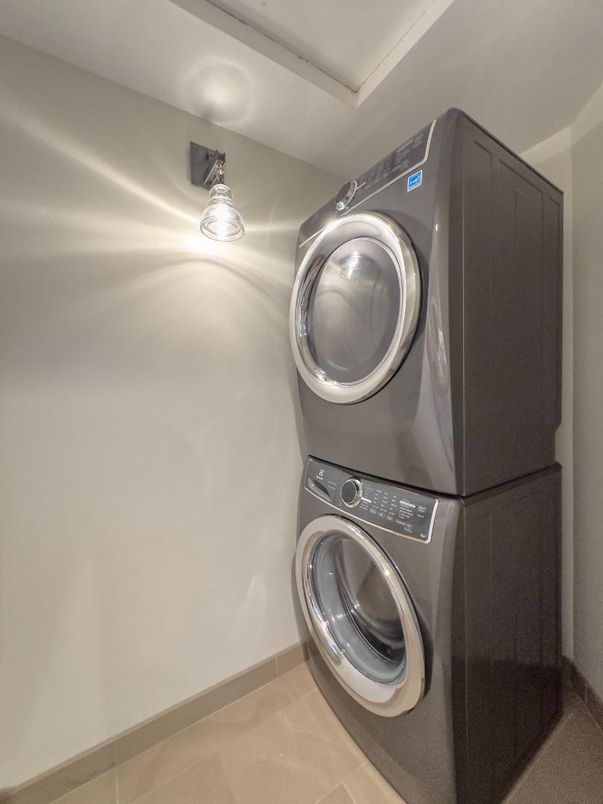 Interior, Utility Closets, Washer