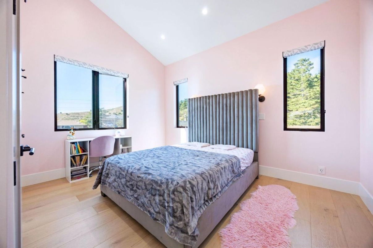 Bedroom, Home Office, Interior, Recessed Lighting, Wood Texture Flooring