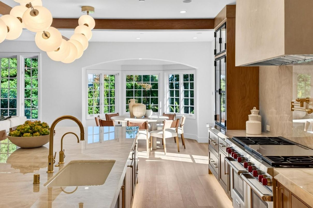 Dining room, Interior, Kitchen, Recessed Lighting, Stainless Steel Appliances, Wooden Beams, Wood Texture Flooring