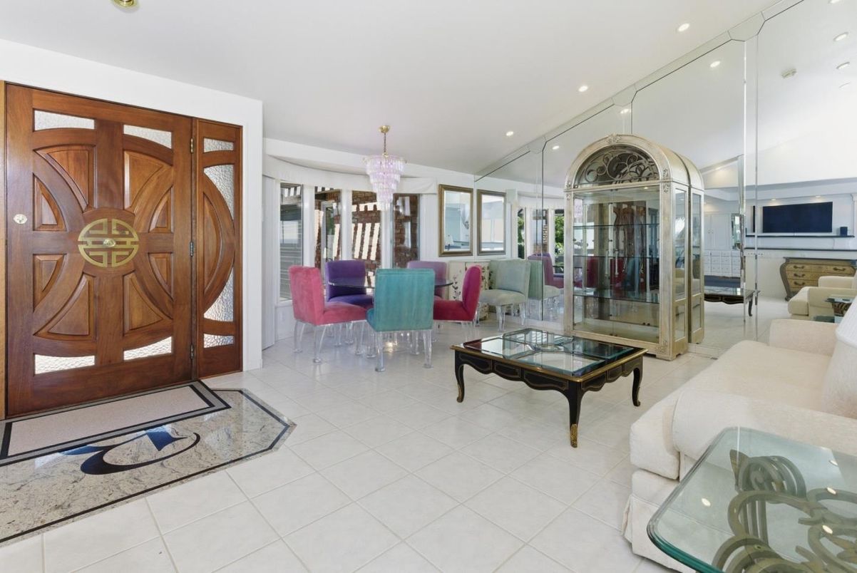 Chandelier, Dining room, Interior, Living room, Recessed Lighting