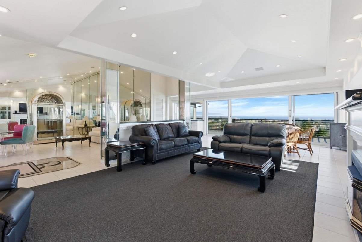 Fireplace, Interior, Living room, Recessed Lighting