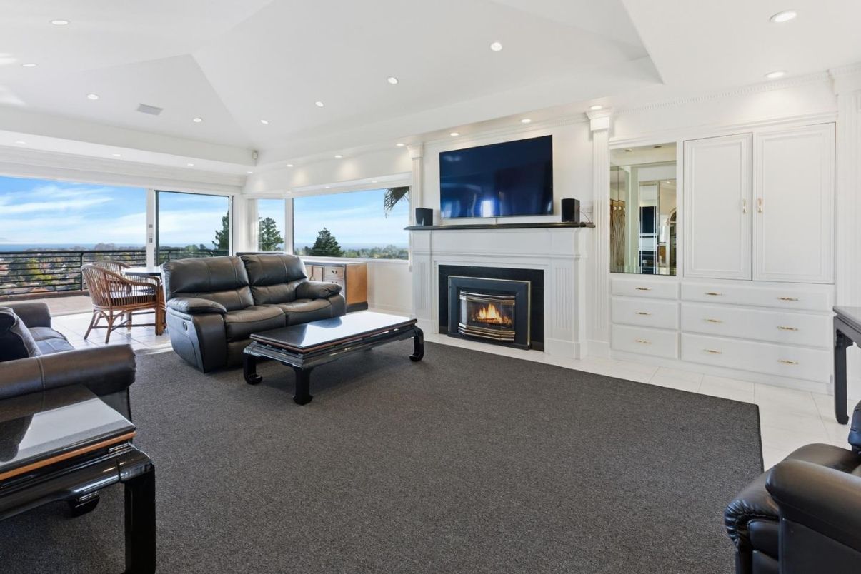 Fireplace, Interior, Living room, Recessed Lighting