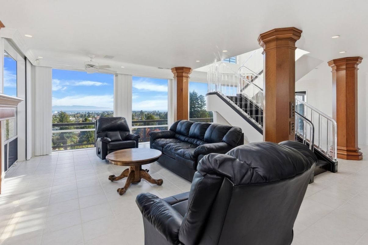 Interior, Living room, Recessed Lighting, Water