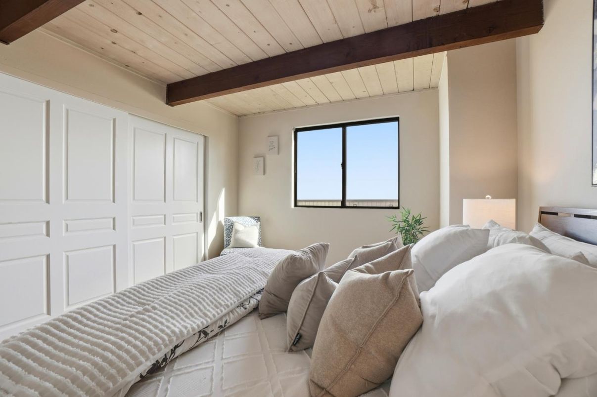 Bedroom, Interior, Wooden Beams, Wooden Ceilings