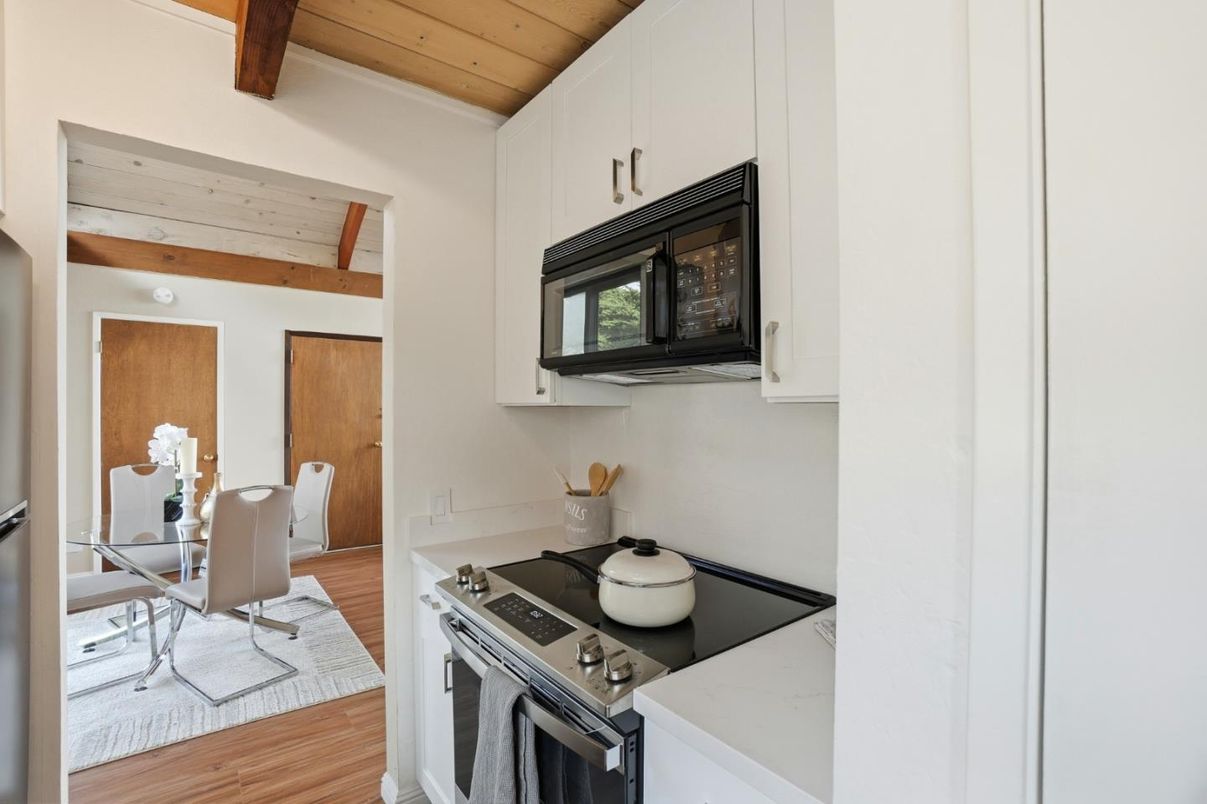 Dining room, Interior, Kitchen, Stainless Steel Appliances, Wooden Beams, Wooden Ceilings, Wood Texture Flooring