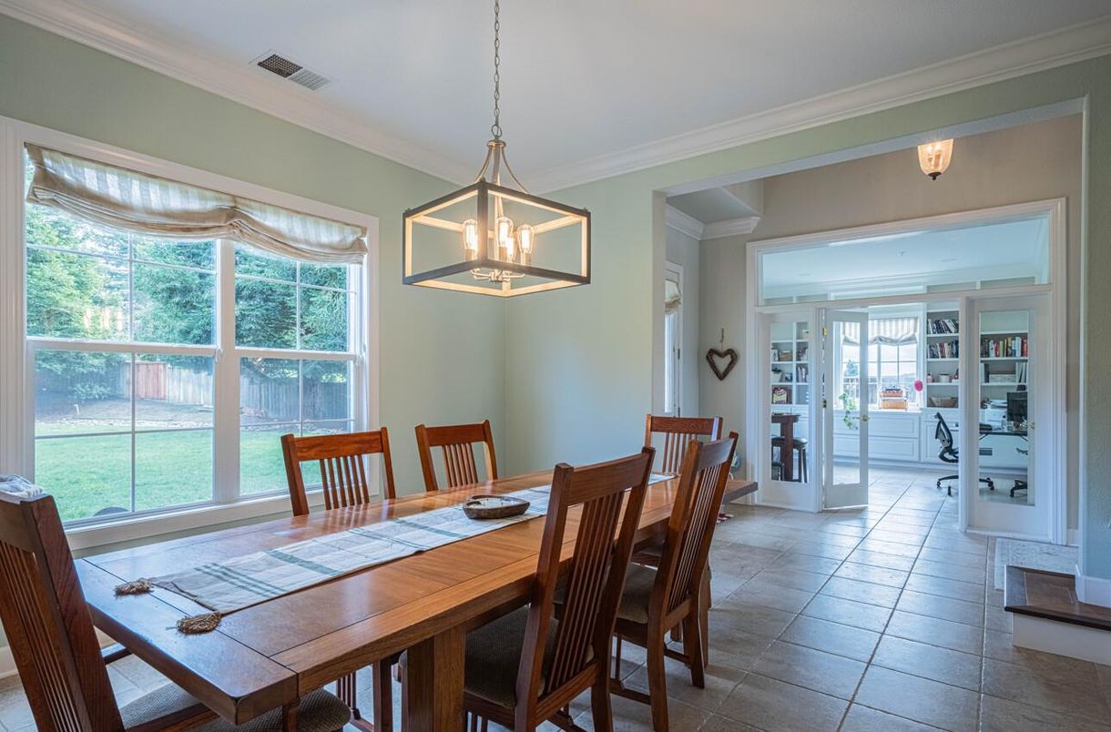 Dining room, Interior, Pendant Lights