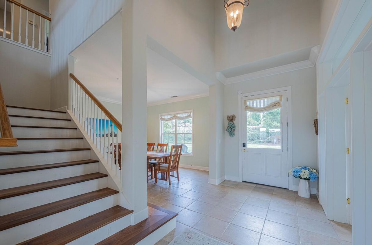 Dining room, Interior