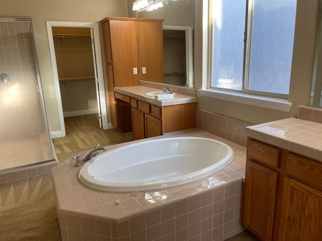 Bathroom, Interior, Tile Countertops
