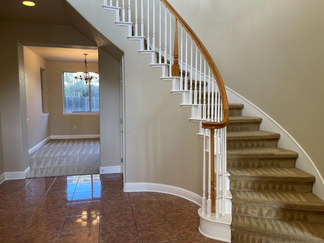 Chandelier, Interior