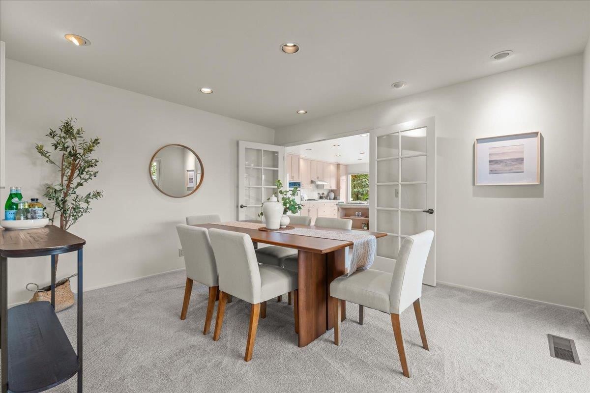 Dining room, Interior, Kitchen, Recessed Lighting