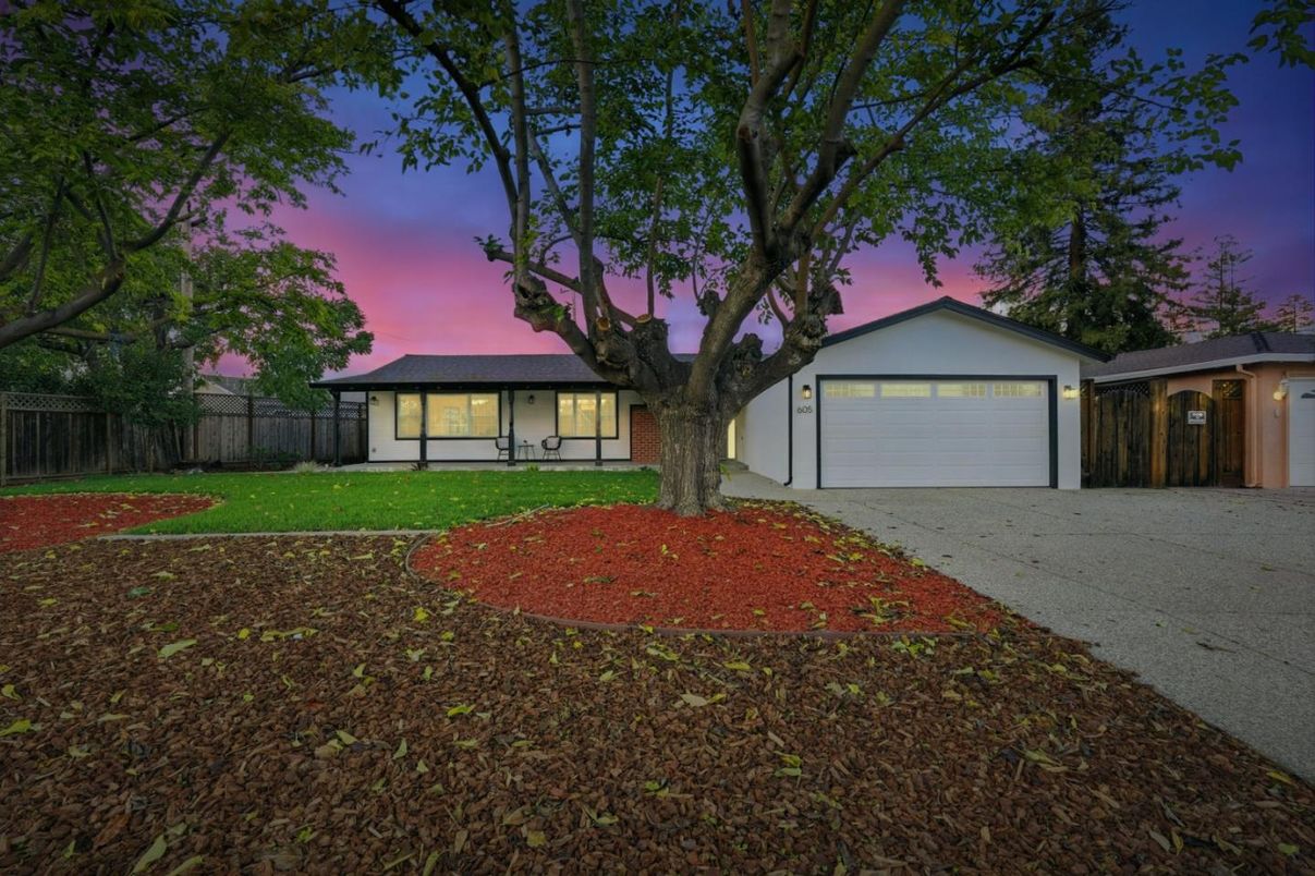 Backyard, Detached Garage, Exterior