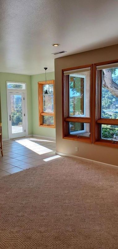 Empty room, Interior, Pendant Lights, Recessed Lighting