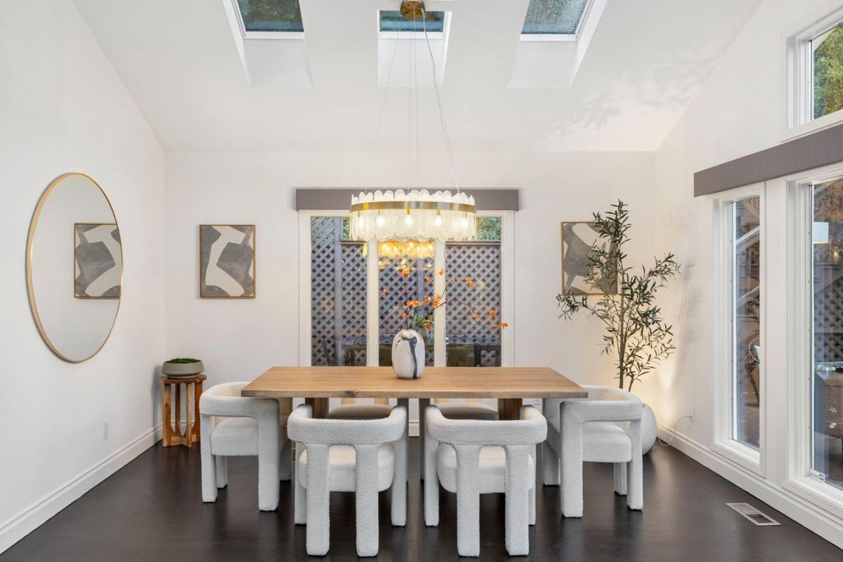 Chandelier, Dining room, Interior, Pendant Lights, Wood Texture Flooring