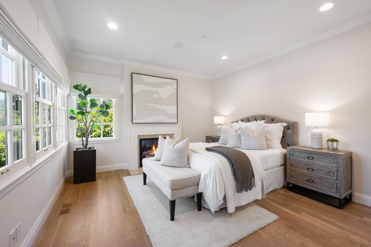 Bedroom, Fireplace, Interior, Recessed Lighting, Wood Texture Flooring