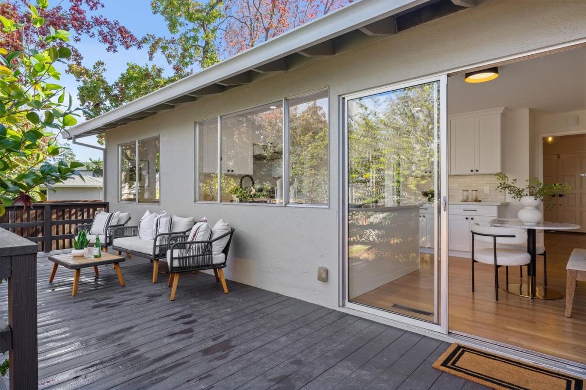 Exterior, Wood Texture Flooring