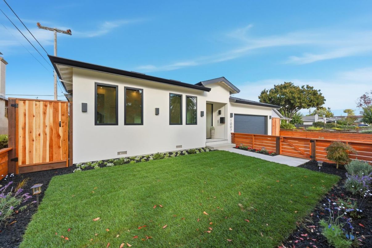 Backyard, Detached Garage, Exterior