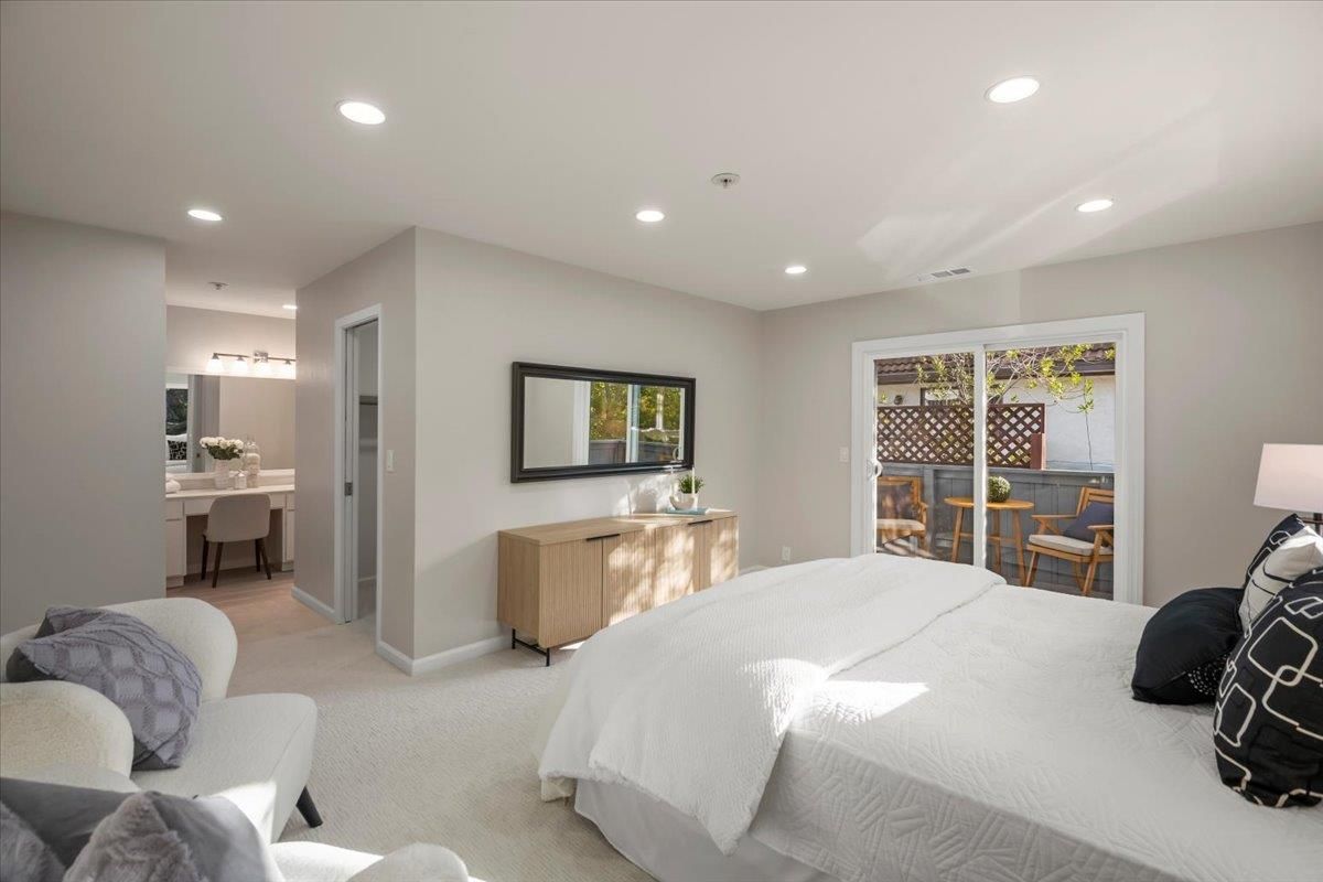 Bedroom, Interior, Recessed Lighting