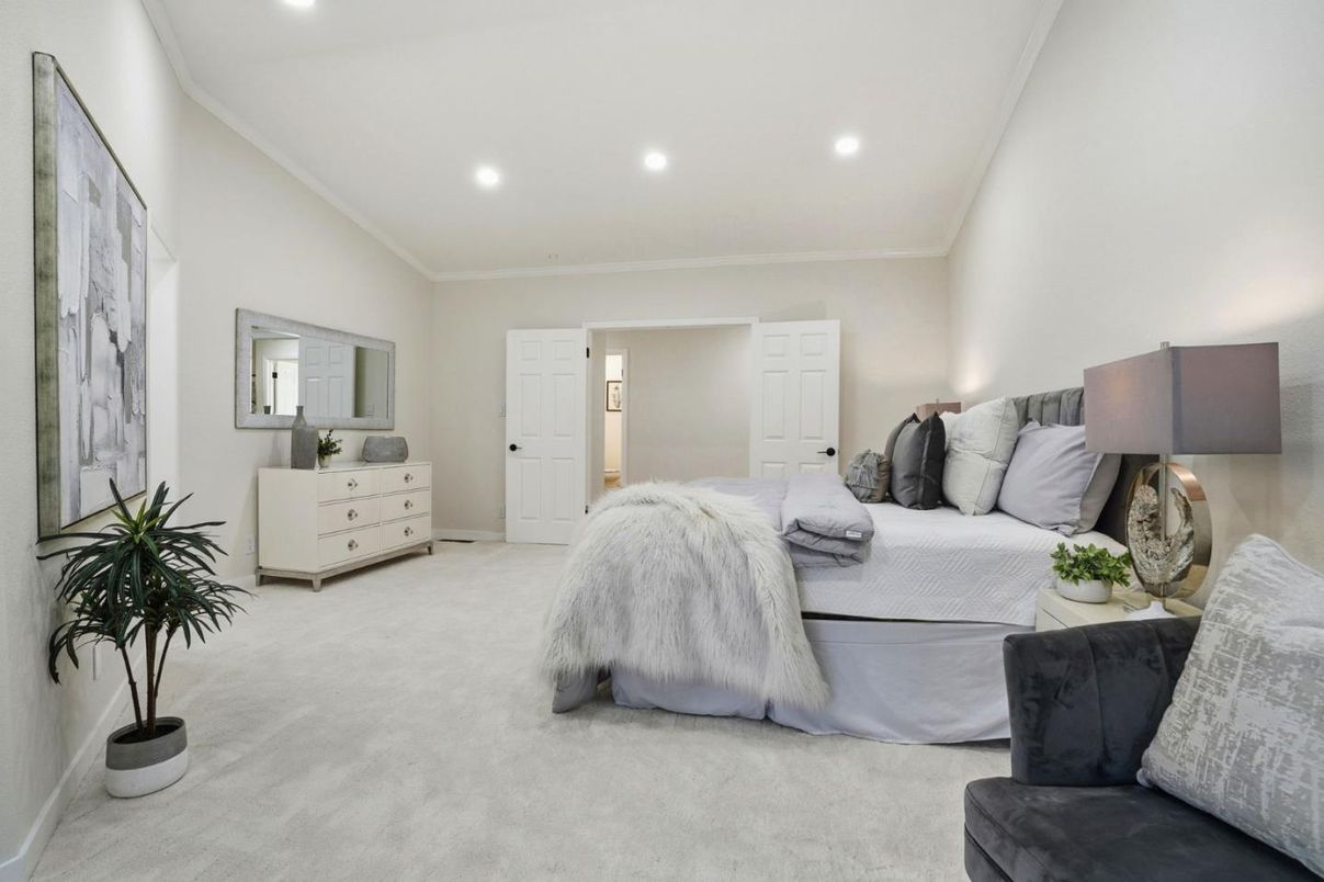 Bedroom, Interior, Recessed Lighting