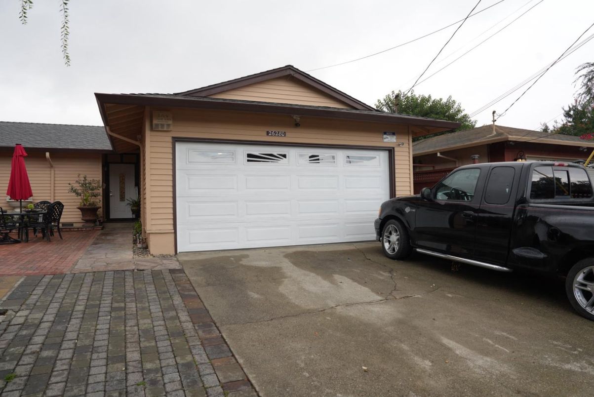Detached Garage, Exterior