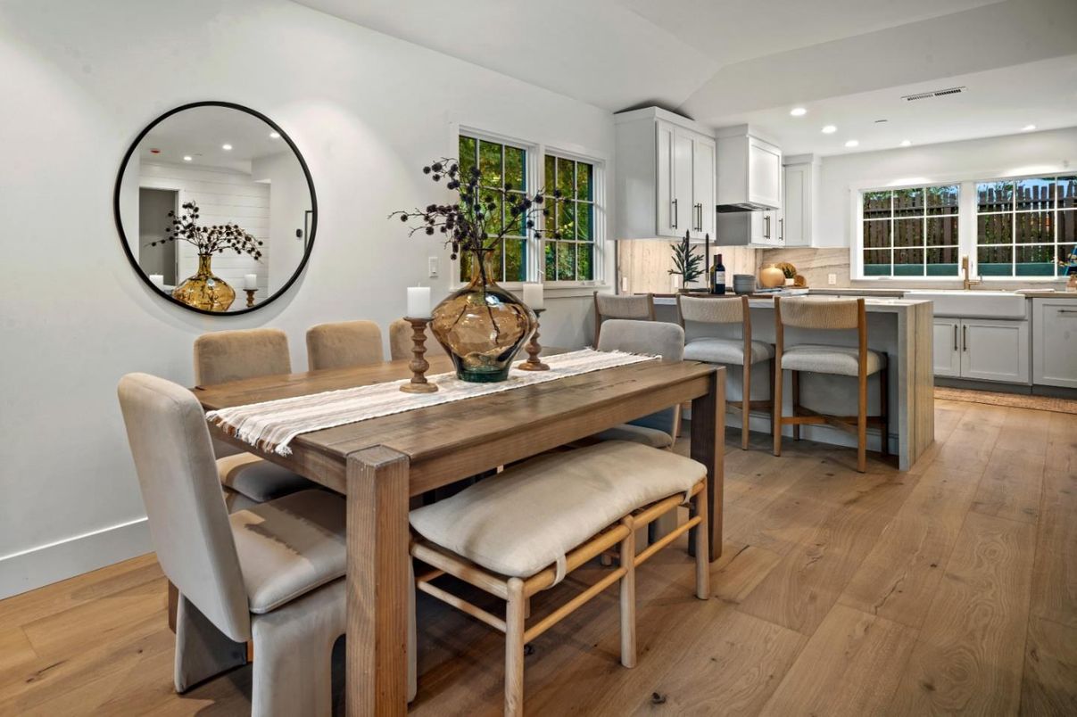 Dining room, Interior, Kitchen, Recessed Lighting, Wood Texture Flooring