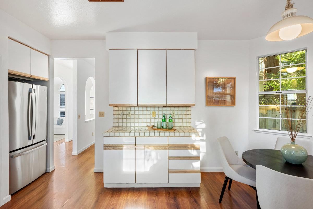 Dining room, Interior, Kitchen, Tile Countertops, Wood Texture Flooring