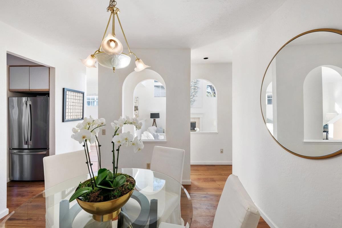 Dining room, Interior, Kitchen, Pendant Lights, Wood Texture Flooring
