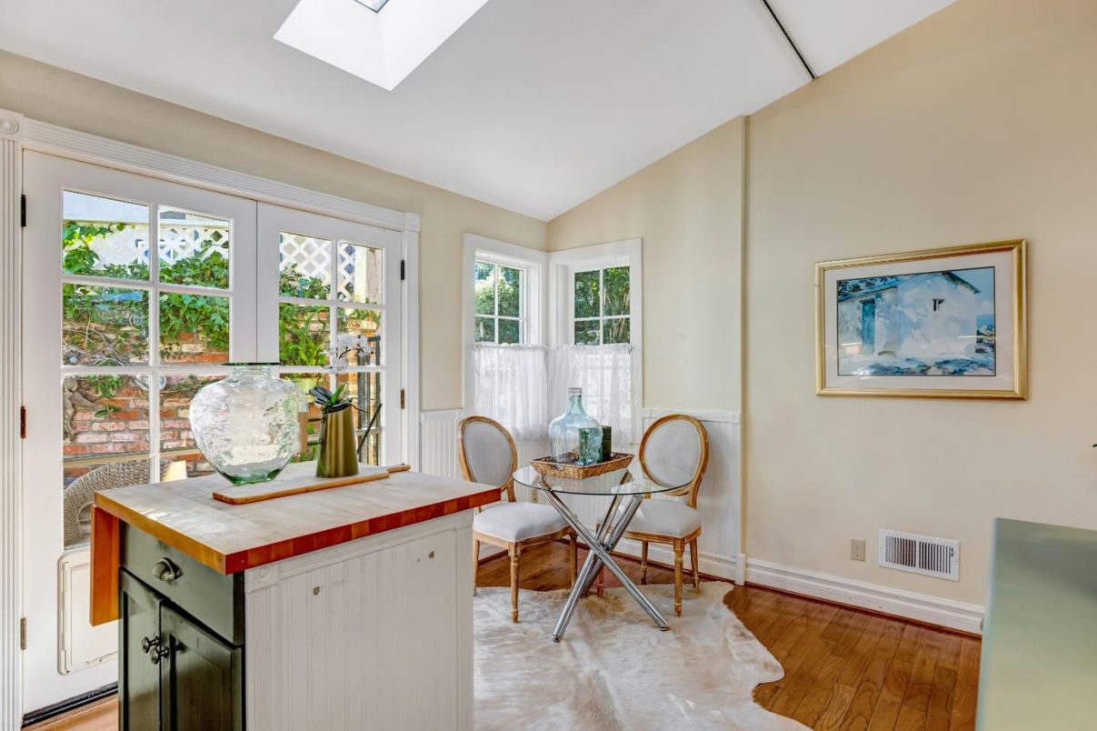 Dining room, Interior, Wood Texture Flooring