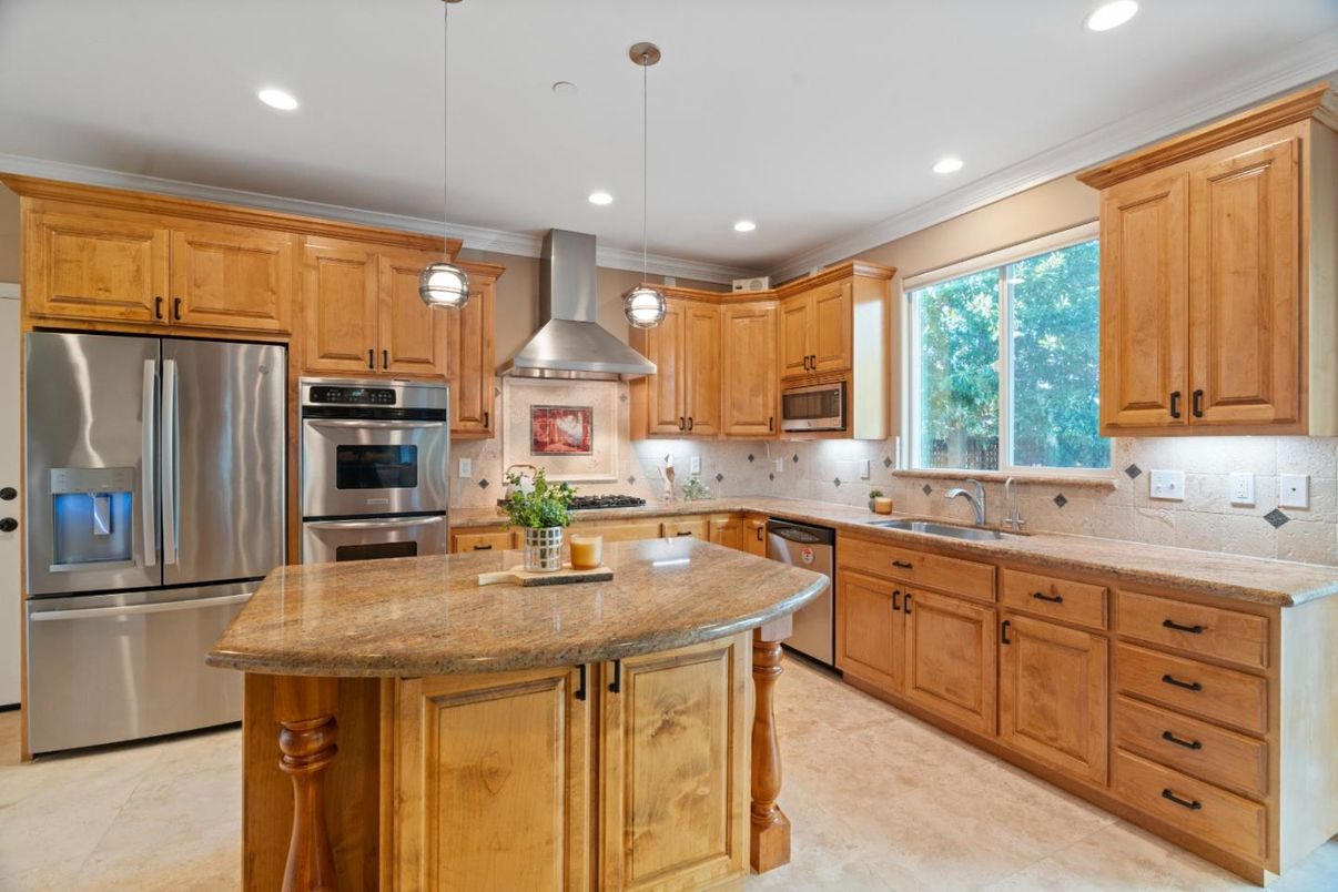Interior, Kitchen, Pendant Lights, Recessed Lighting, Stainless Steel Appliances