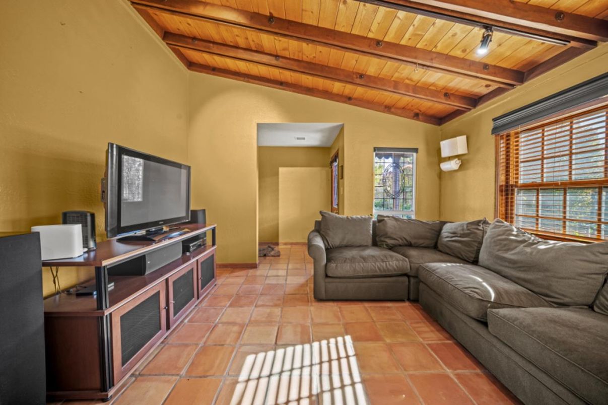 Interior, Living room, Wooden Beams, Wooden Ceilings