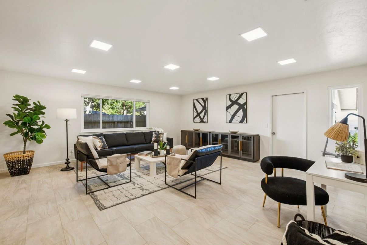 Interior, Living room, Recessed Lighting