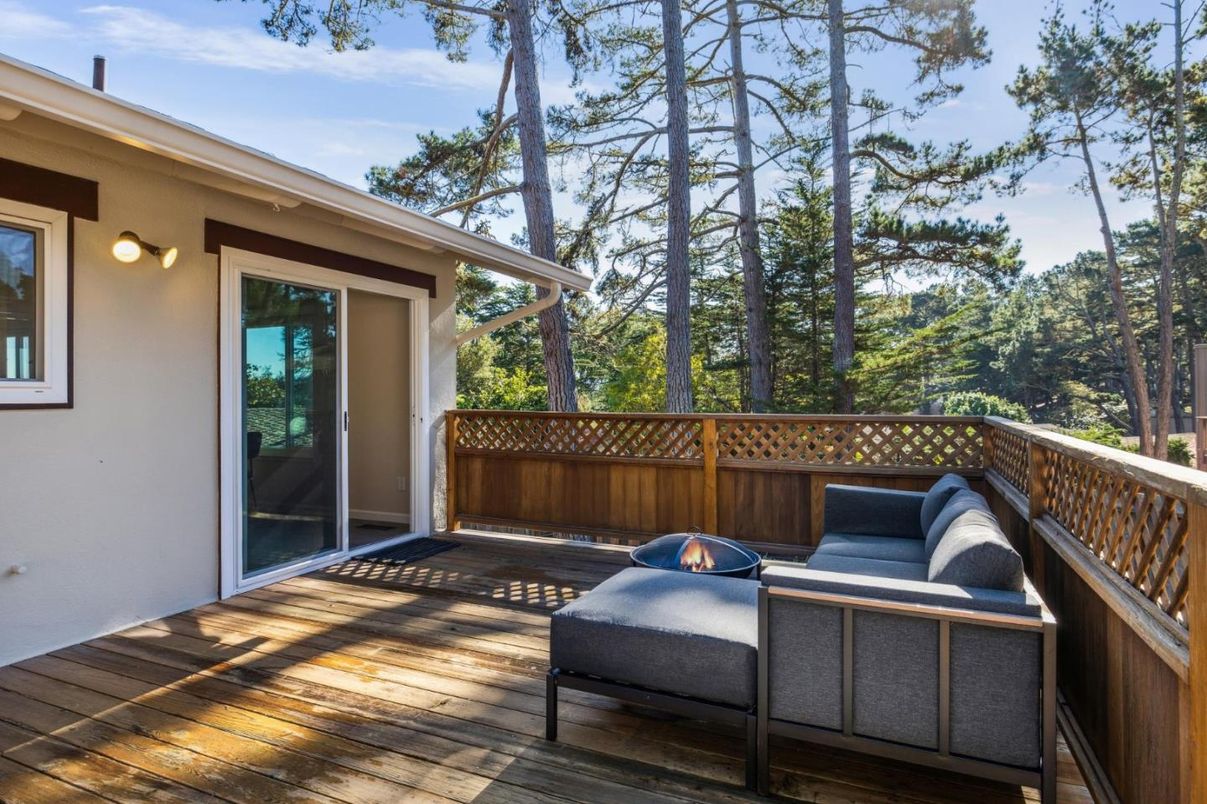 Exterior, Wood Texture Flooring