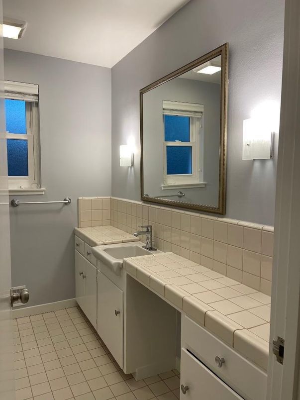 Bathroom, Interior, Tile Countertops