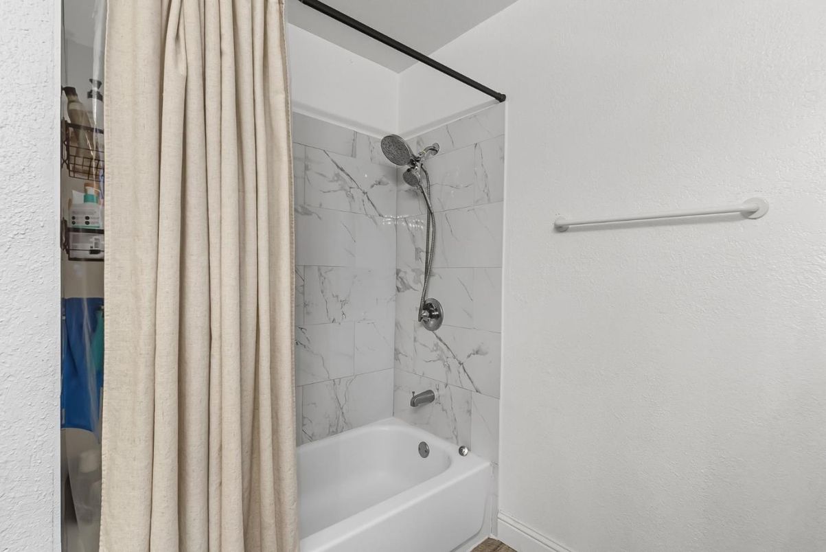 Bathroom, Interior, Marble Walls