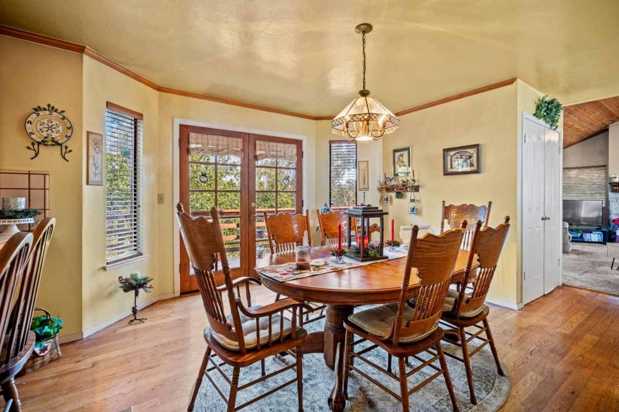 Chandelier, Dining room, Interior, Pendant Lights, Wood Texture Flooring