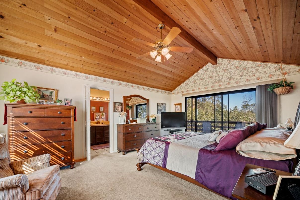 Bedroom, Interior, Wooden Beams, Wooden Ceilings