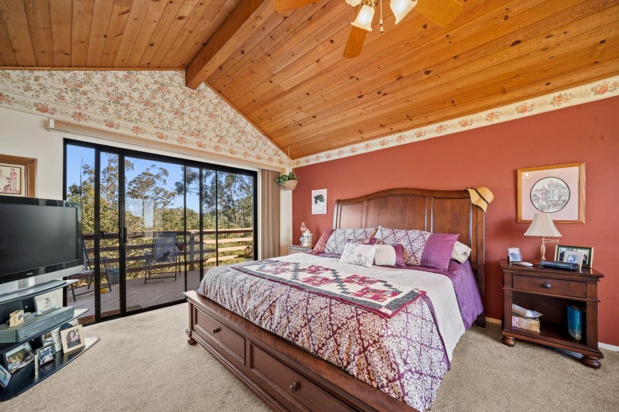 Bedroom, Interior, Wooden Beams, Wooden Ceilings