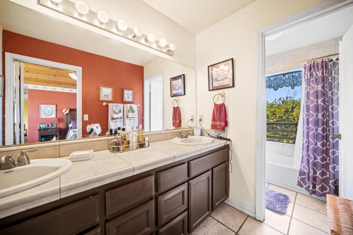 Bathroom, Dual Sink Vanities, Interior, Tile Countertops