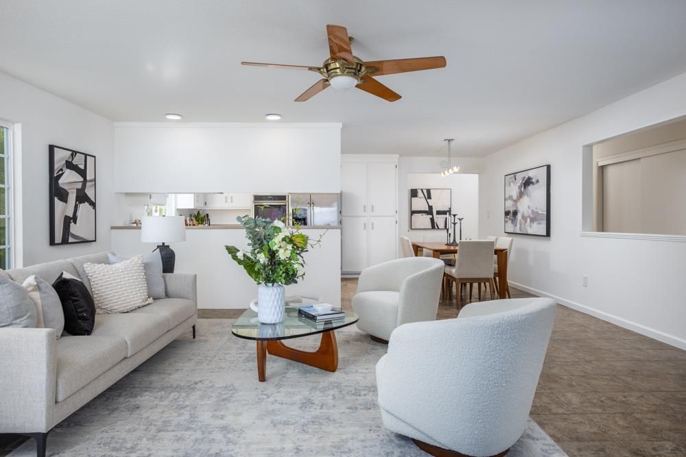 Chandelier, Dining room, Interior, Kitchen, Living room, Recessed Lighting
