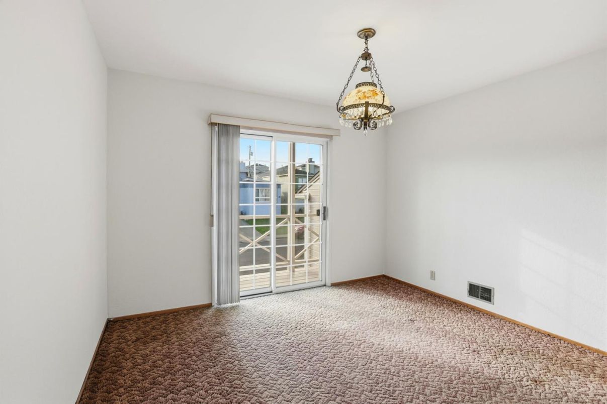 Chandelier, Empty room, Interior