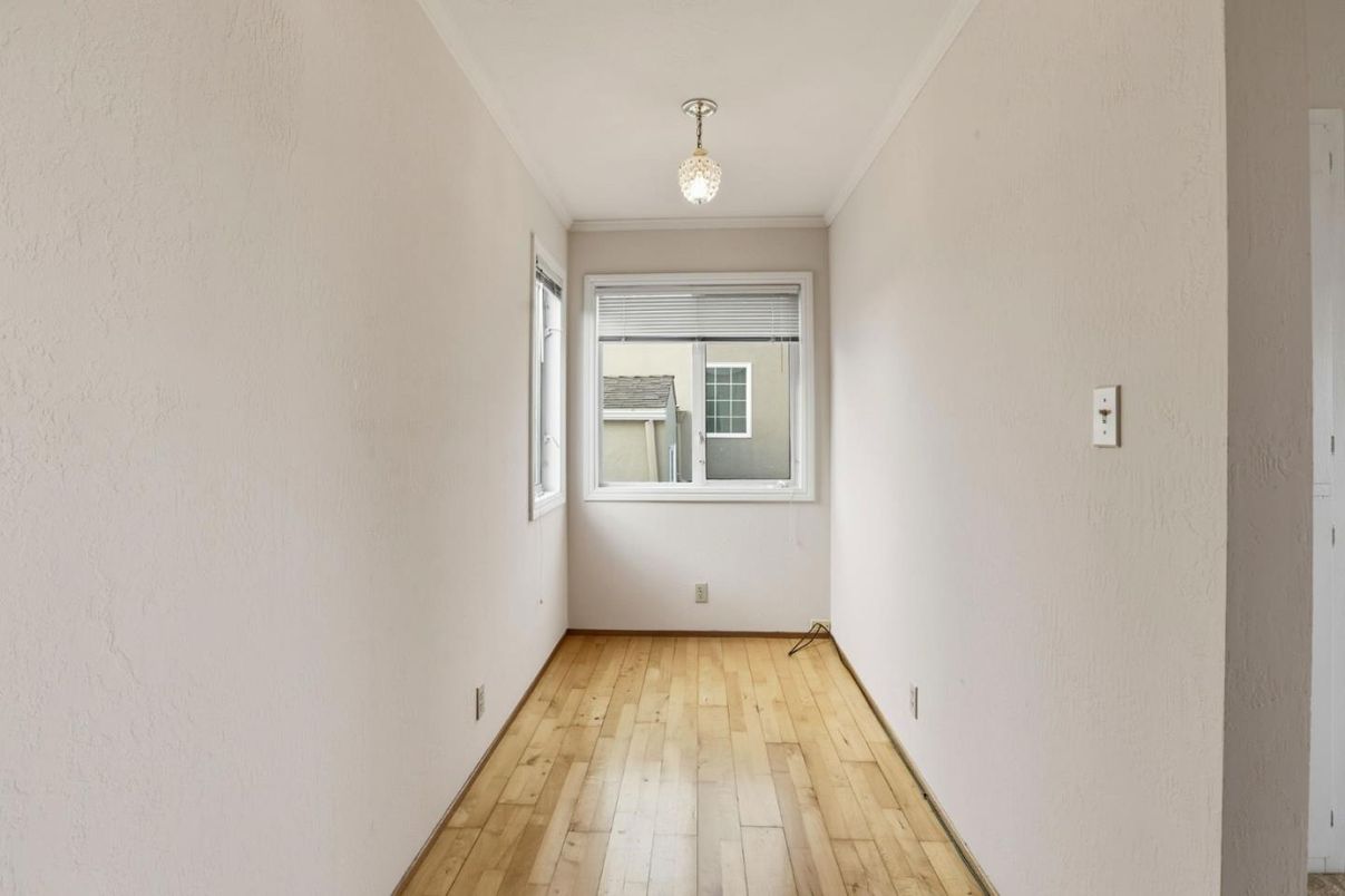 Chandelier, Empty room, Interior, Wood Texture Flooring