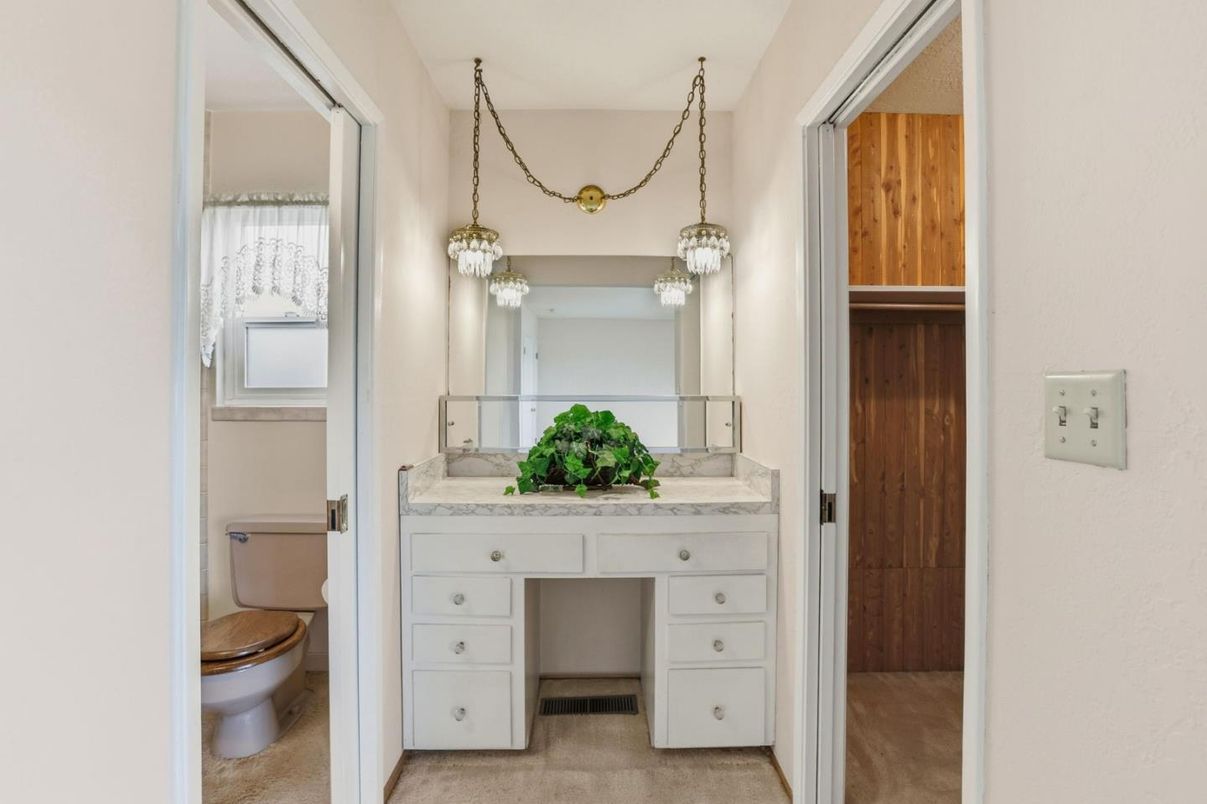 Bathroom, Interior, Pendant Lights