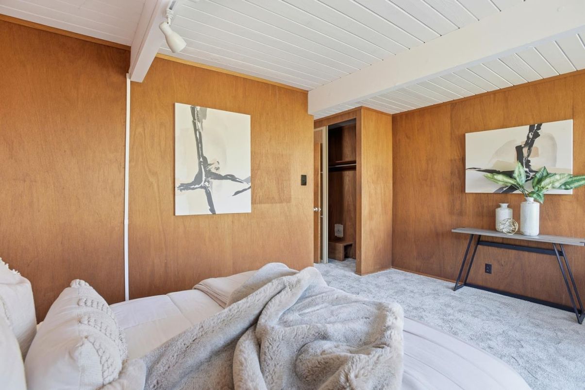 Interior, Wooden Walls