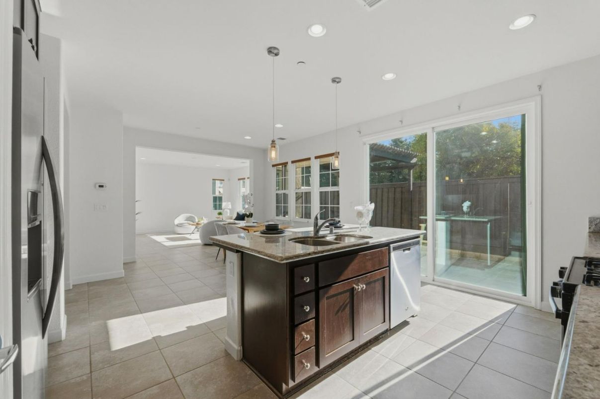 Dining room, Interior, Kitchen, Pendant Lights, Recessed Lighting