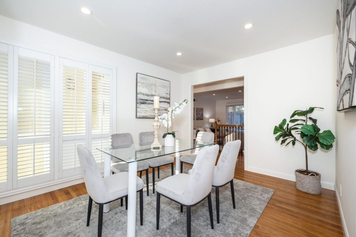 Dining room, Interior, Recessed Lighting, Wood Texture Flooring