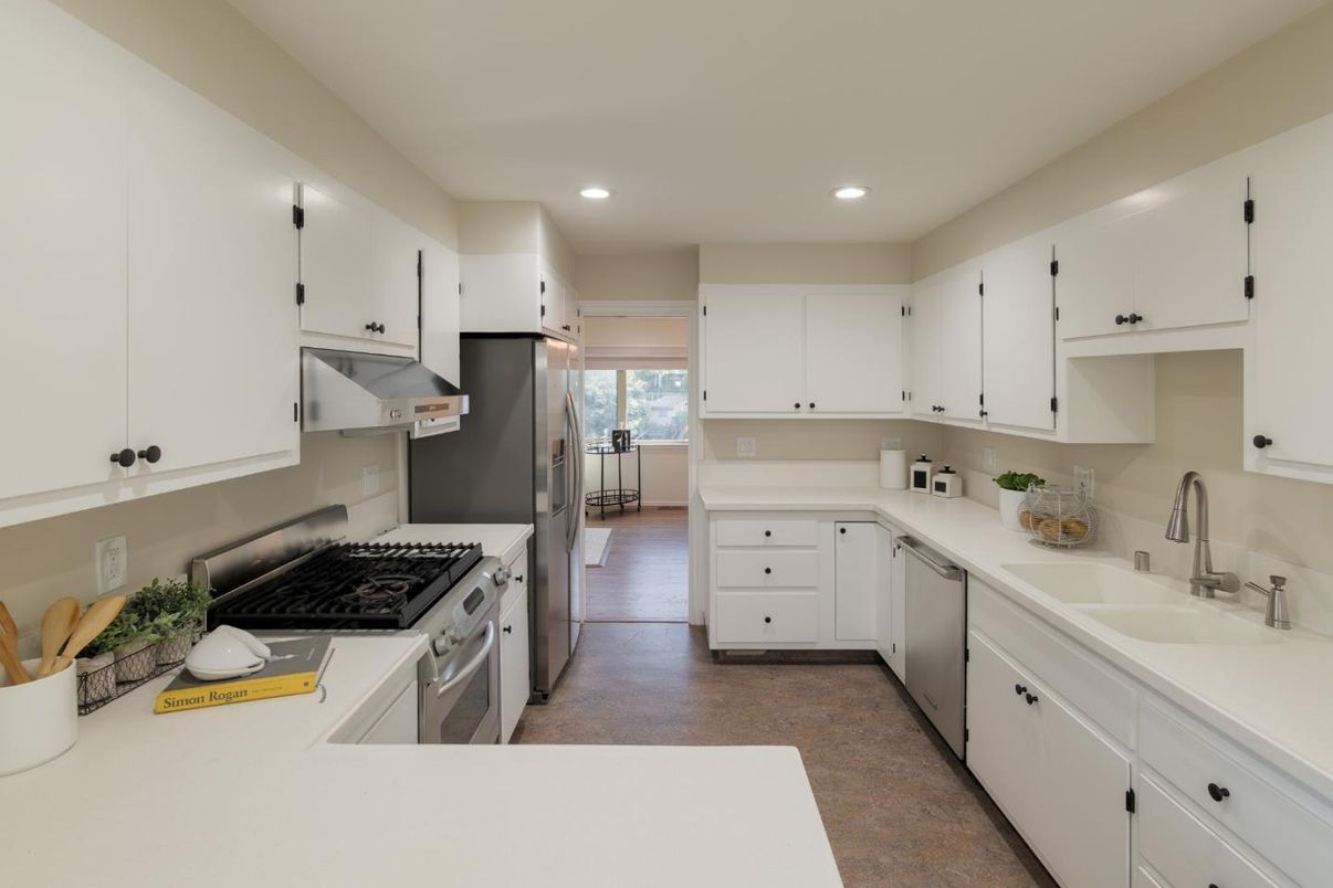 Interior, Kitchen, Recessed Lighting
