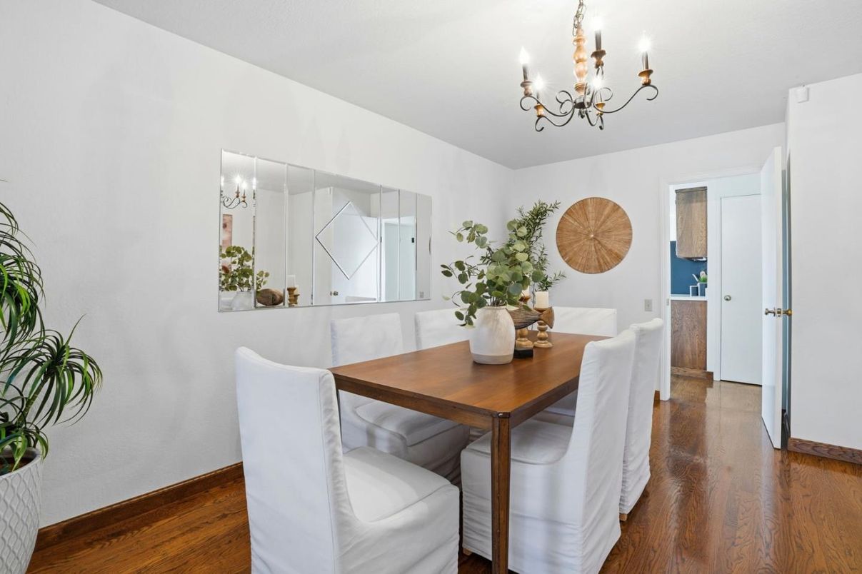 Chandelier, Dining room, Interior, Wood Texture Flooring
