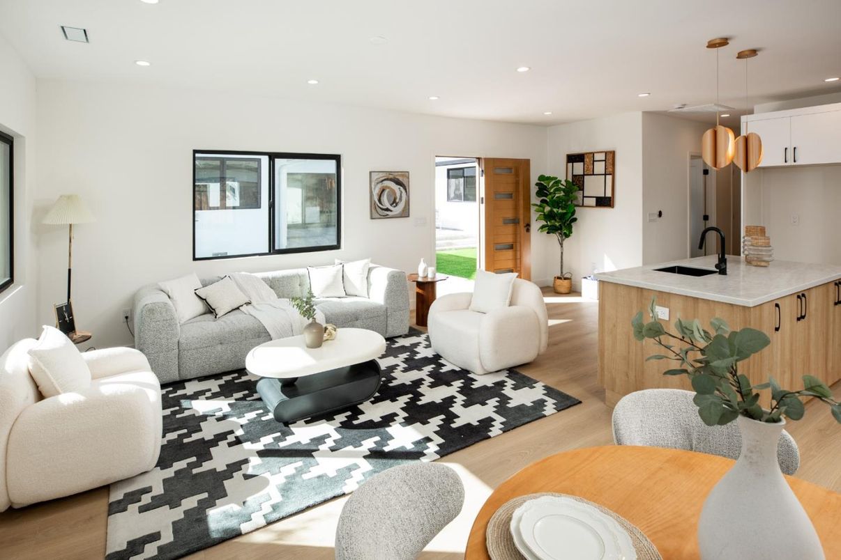 Interior, Kitchen, Living room, Pendant Lights, Recessed Lighting, Wood Texture Flooring