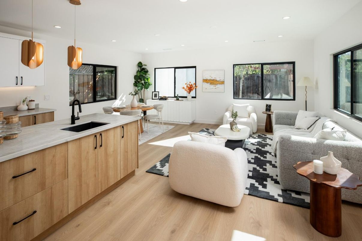 Interior, Kitchen, Living room, Pendant Lights, Recessed Lighting, Wood Texture Flooring